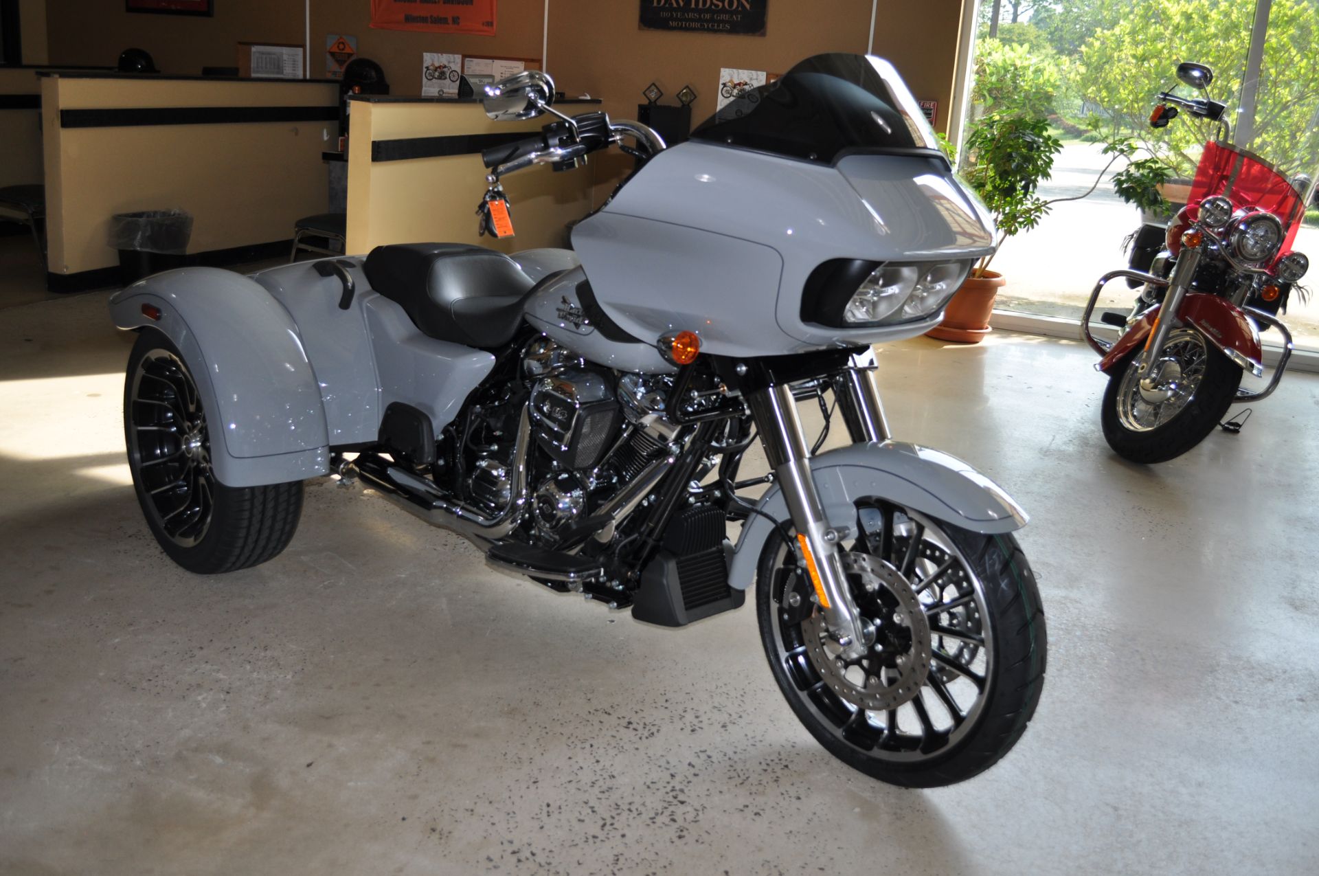 2024 Harley-Davidson Road Glide® 3 in Winston Salem, North Carolina - Photo 6