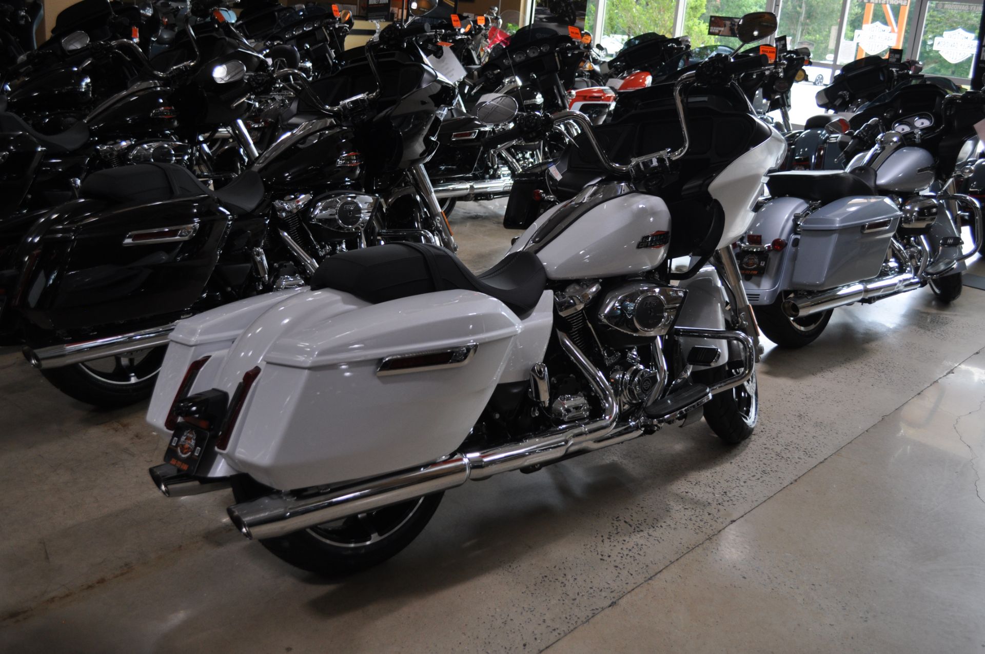 2024 Harley-Davidson Road Glide® in Winston Salem, North Carolina - Photo 5