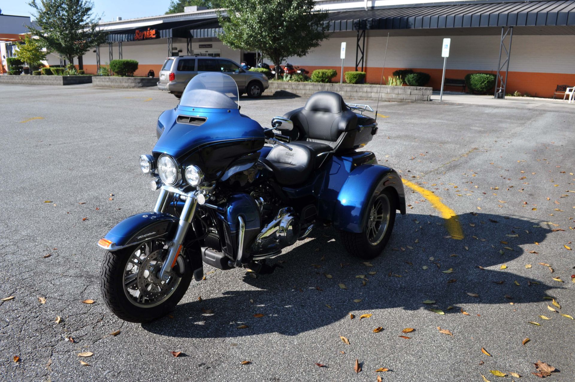 2018 Harley-Davidson 115th Anniversary Tri Glide® Ultra in Winston Salem, North Carolina - Photo 6