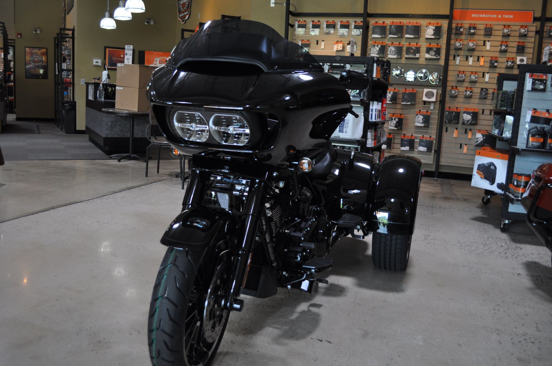 2024 Harley-Davidson Road Glide® 3 in Winston Salem, North Carolina - Photo 6