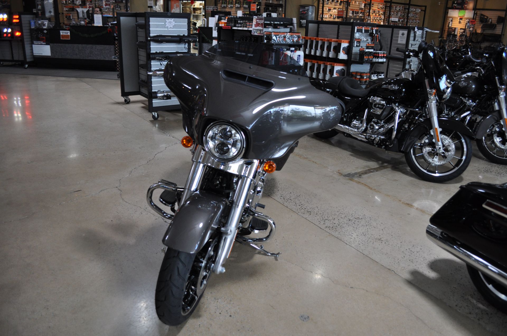 2023 Harley-Davidson Street Glide® Special in Winston Salem, North Carolina - Photo 5