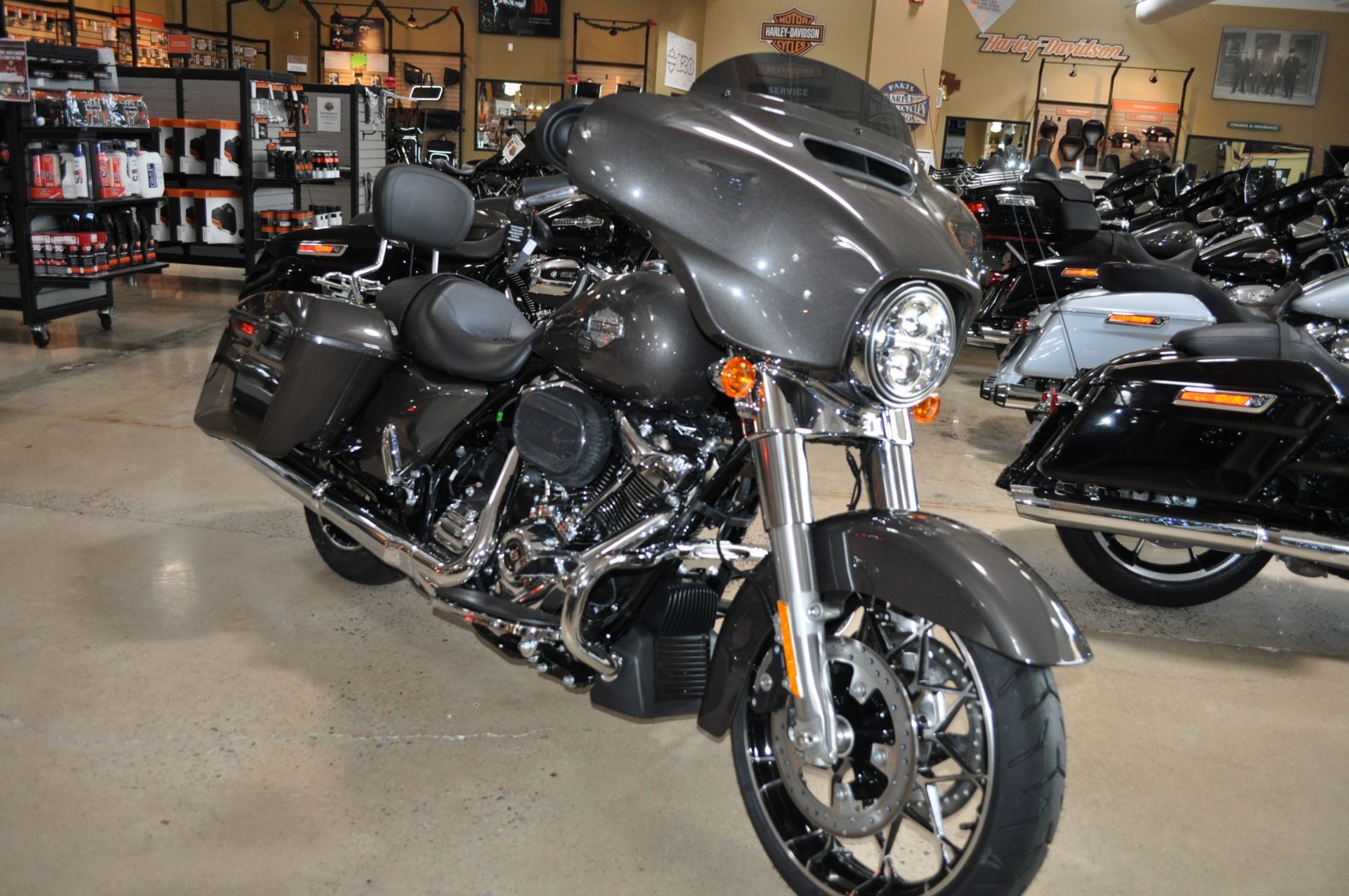 2023 Harley-Davidson Street Glide® Special in Winston Salem, North Carolina - Photo 6