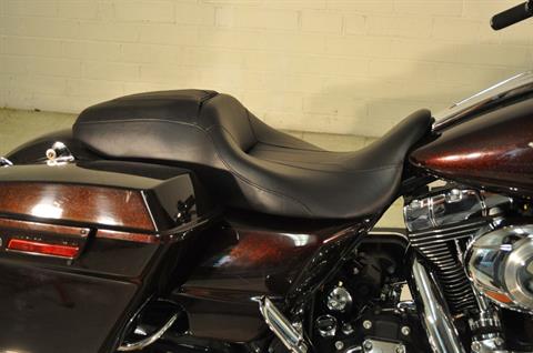 2011 Harley-Davidson Street Glide® in Winston Salem, North Carolina - Photo 15