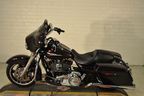 2011 Harley-Davidson Street Glide® in Winston Salem, North Carolina - Photo 5
