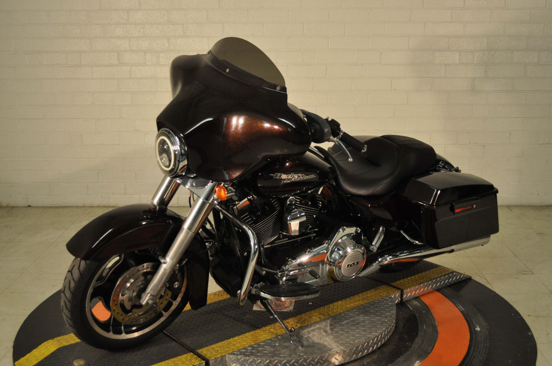 2011 Harley-Davidson Street Glide® in Winston Salem, North Carolina - Photo 7