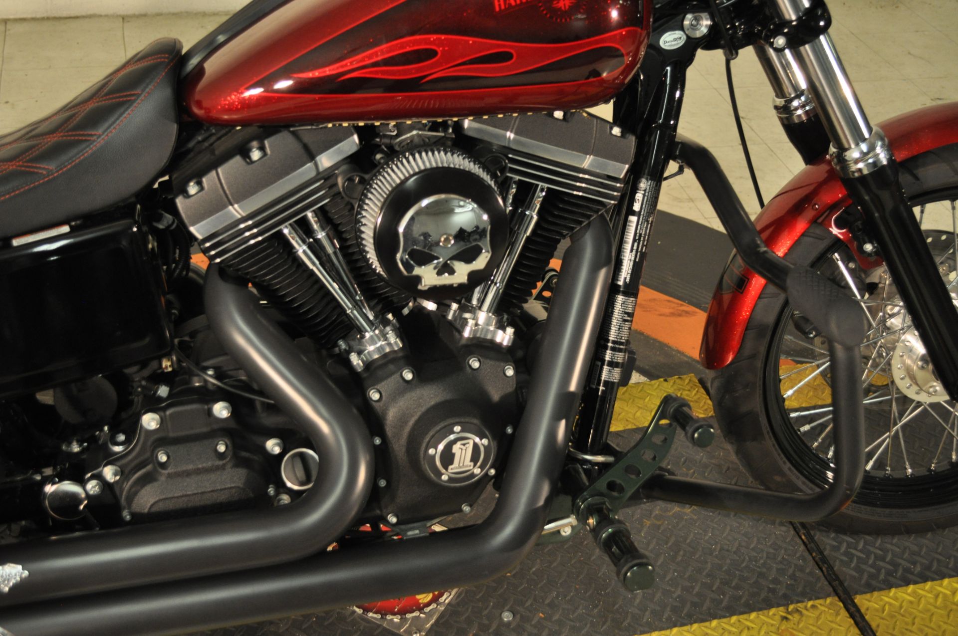 2017 Harley-Davidson Street Bob® in Winston Salem, North Carolina - Photo 5