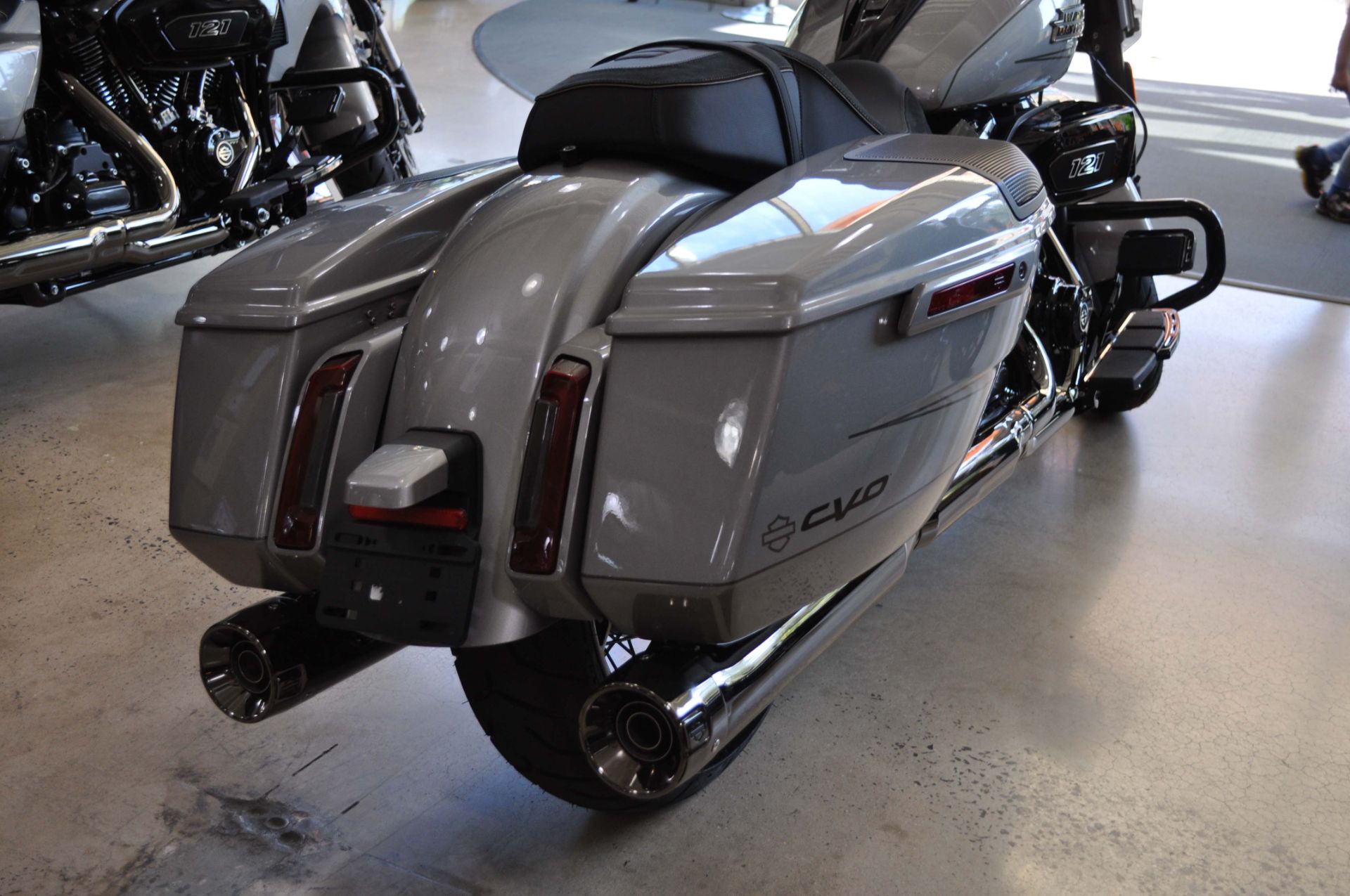 2023 Harley-Davidson CVO™ Street Glide® in Winston Salem, North Carolina - Photo 4
