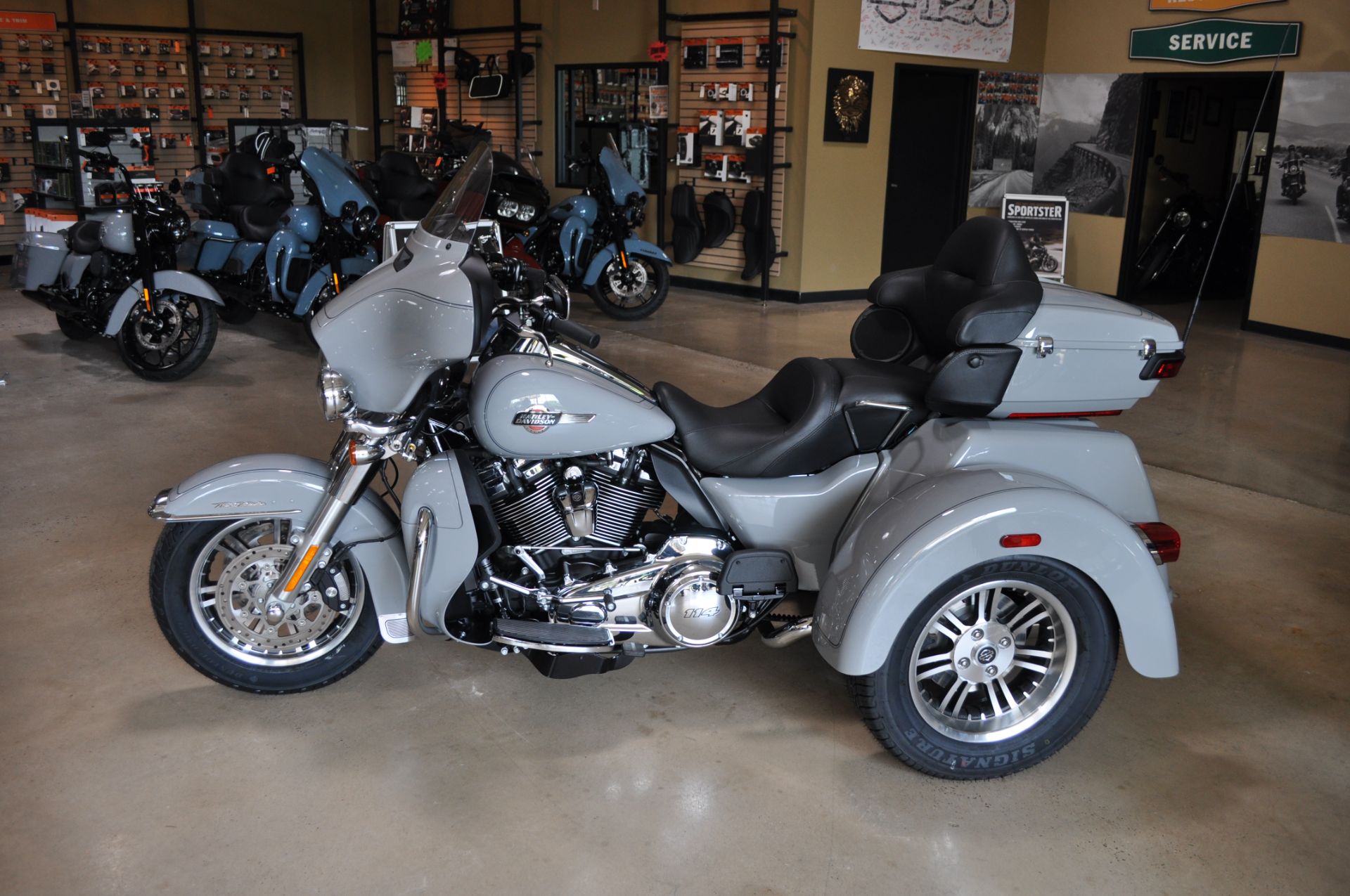 2024 Harley-Davidson Tri Glide® Ultra in Winston Salem, North Carolina - Photo 1