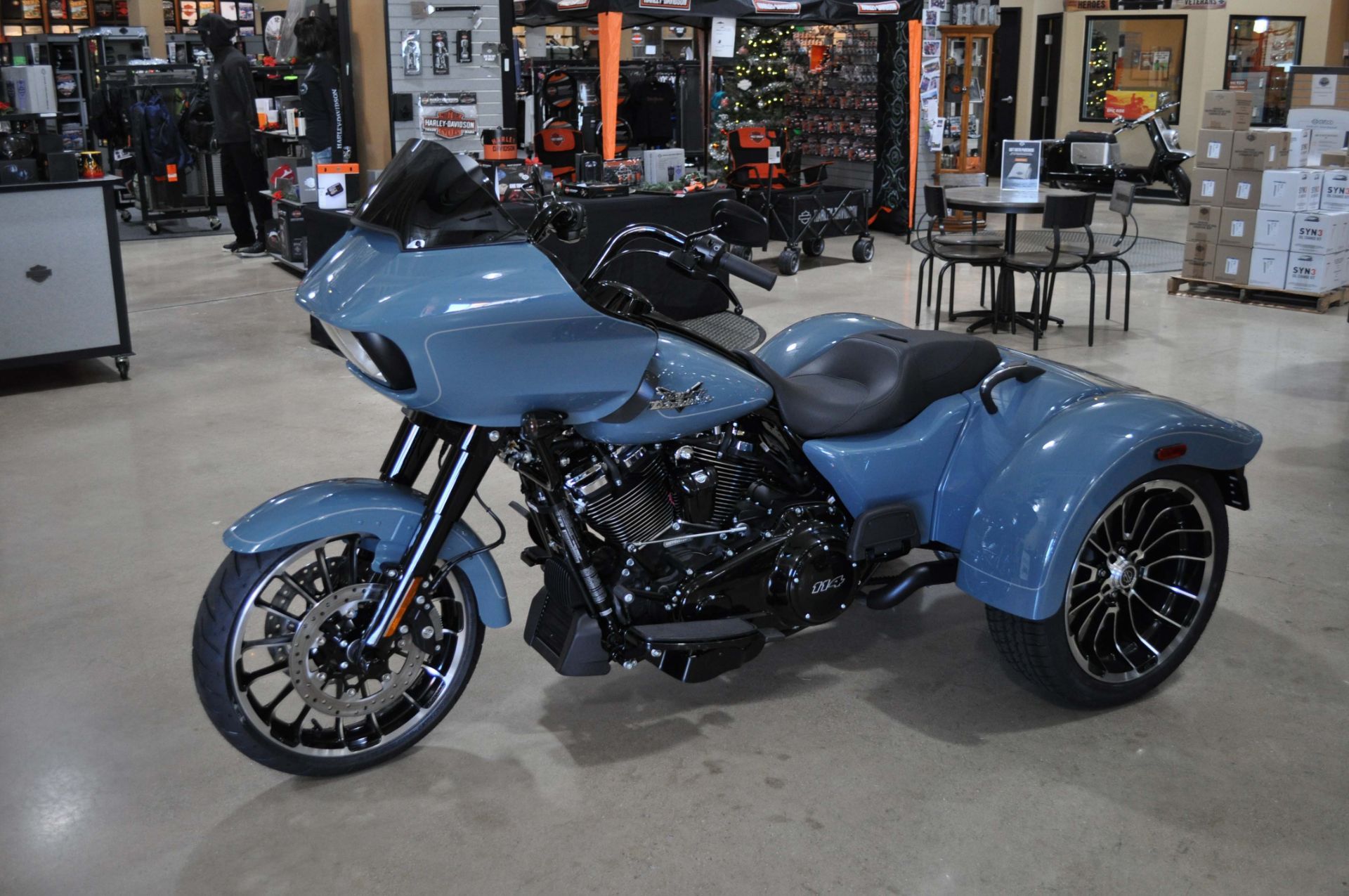 2024 Harley-Davidson Road Glide® 3 in Winston Salem, North Carolina - Photo 3