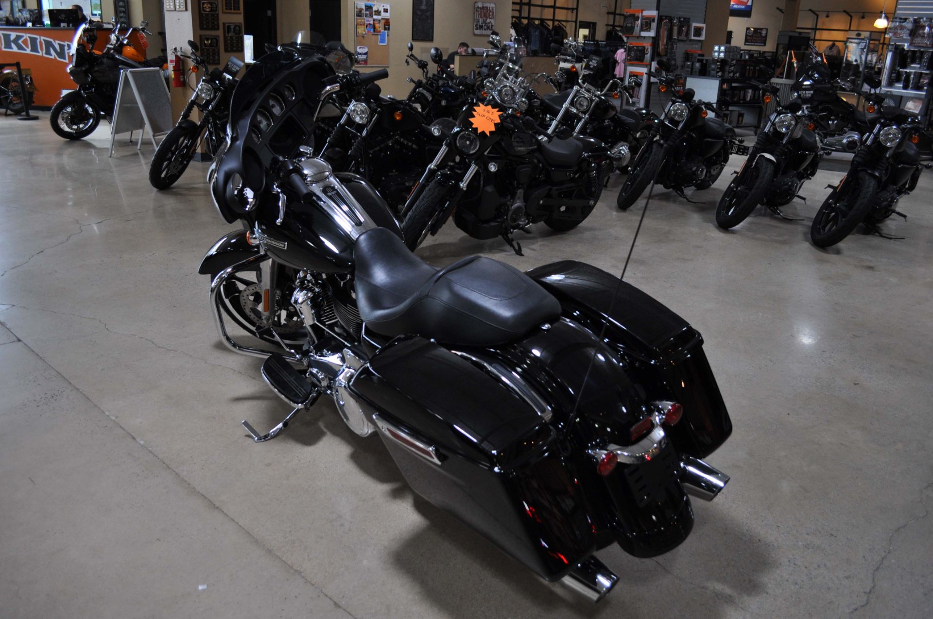 2023 Harley-Davidson Street Glide® in Winston Salem, North Carolina - Photo 5