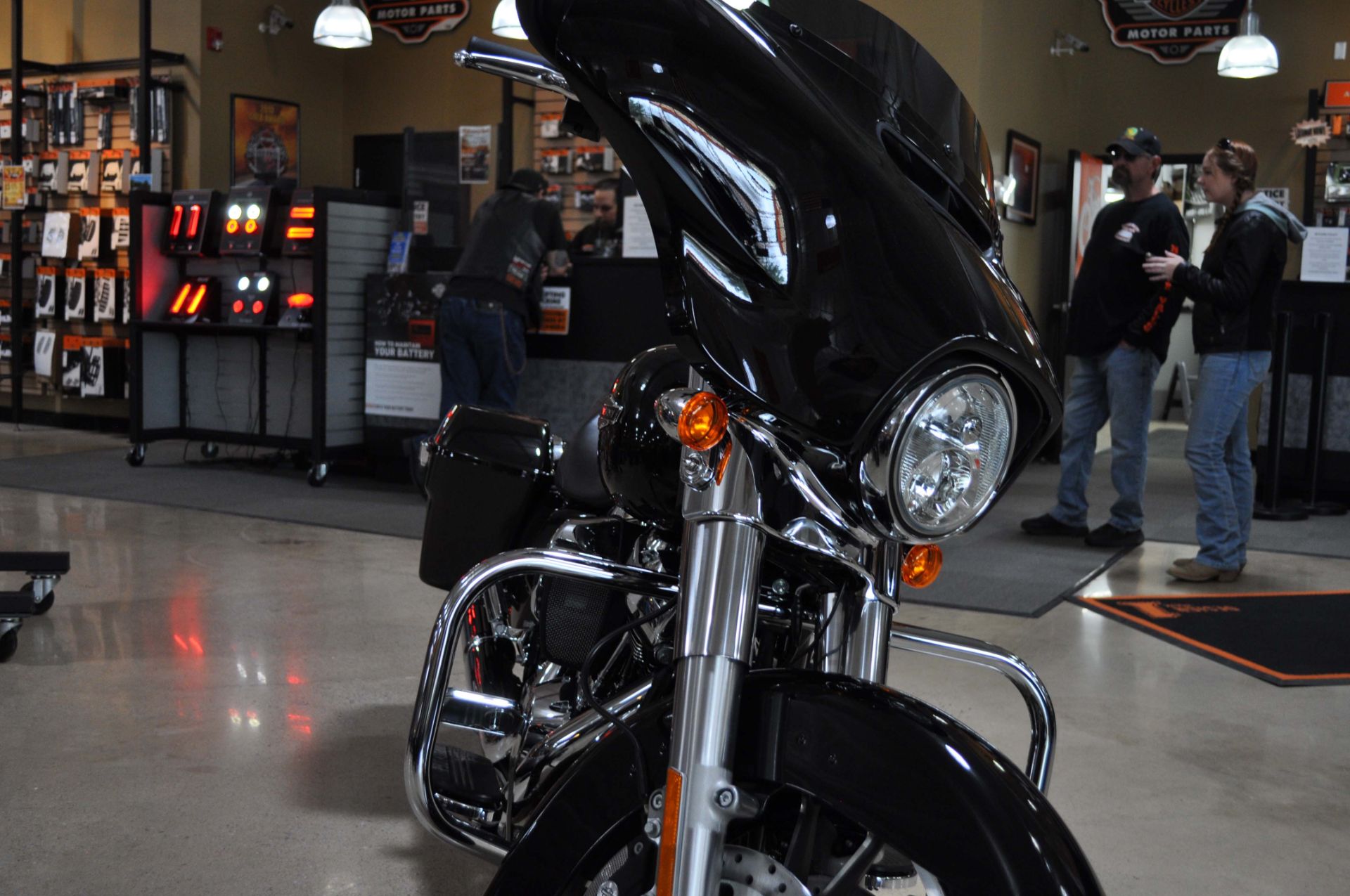 2023 Harley-Davidson Street Glide® in Winston Salem, North Carolina - Photo 9