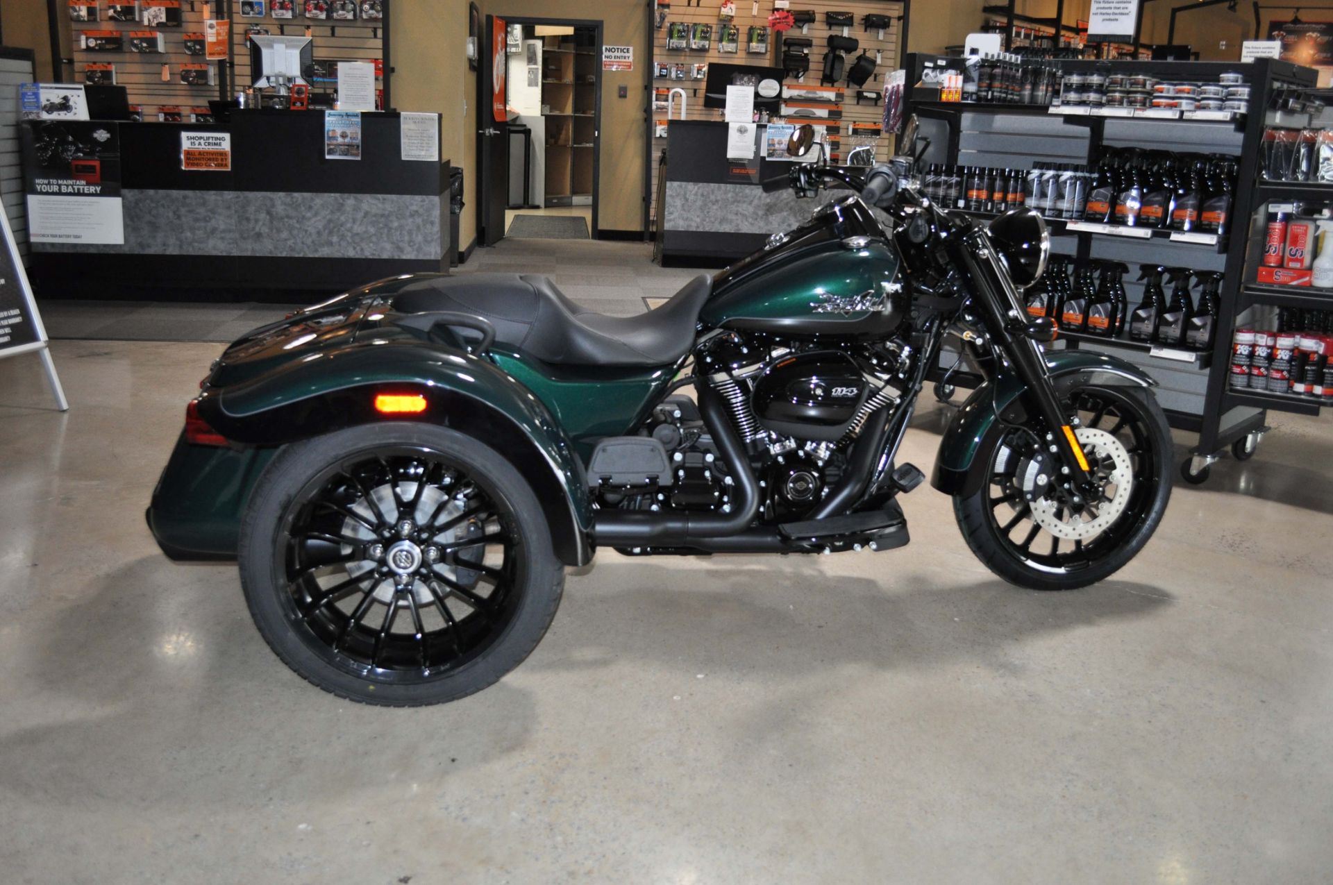 2024 Harley-Davidson Freewheeler® in Winston Salem, North Carolina - Photo 2