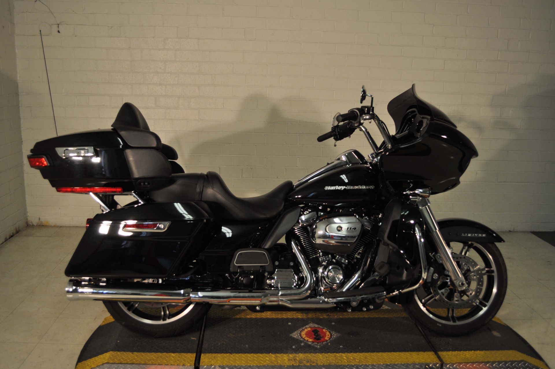 2020 Harley-Davidson Road Glide® Limited in Winston Salem, North Carolina - Photo 1