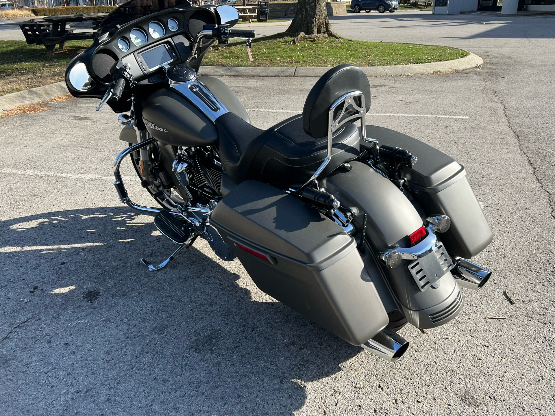 2018 Harley-Davidson Street Glide® in Franklin, Tennessee - Photo 17