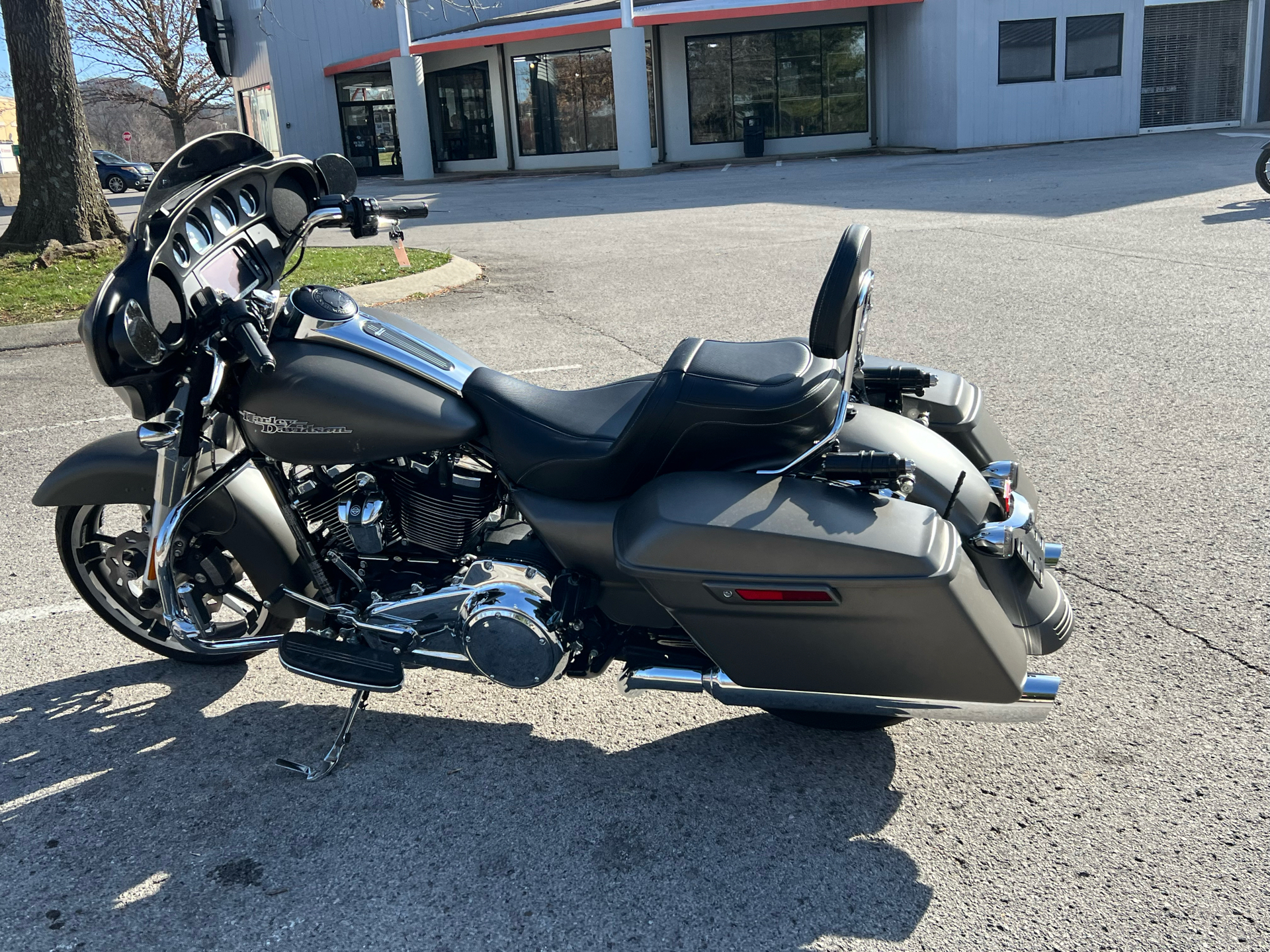2018 Harley-Davidson Street Glide® in Franklin, Tennessee - Photo 19