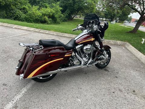 2010 Harley-Davidson CVO™ Street Glide® in Franklin, Tennessee - Photo 7