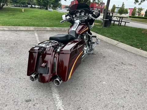 2010 Harley-Davidson CVO™ Street Glide® in Franklin, Tennessee - Photo 10