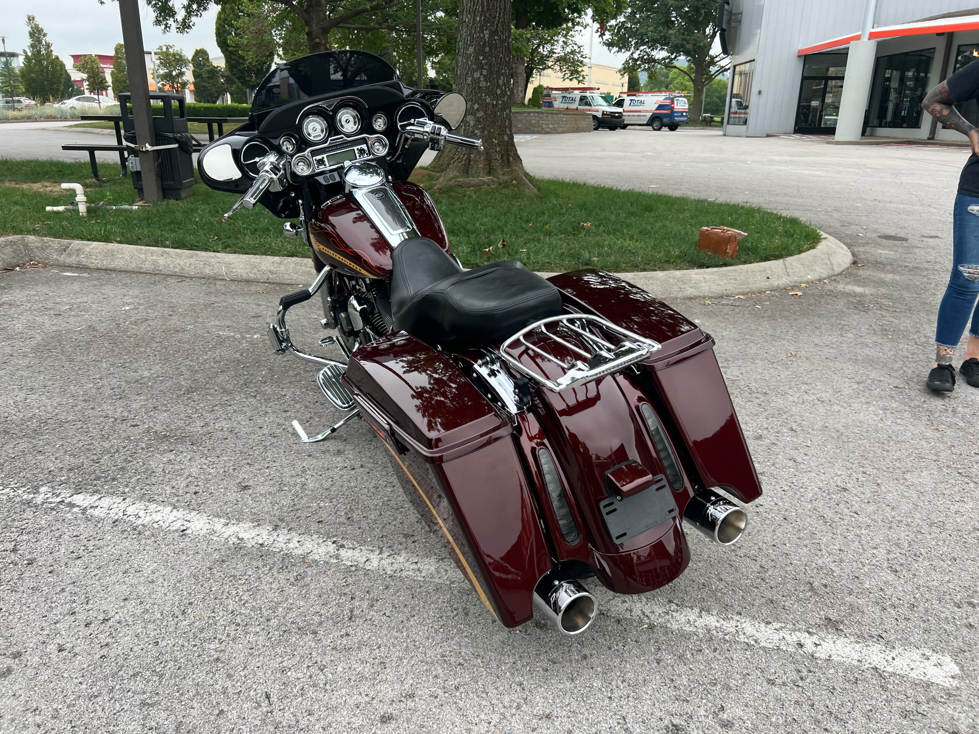 2010 Harley-Davidson CVO™ Street Glide® in Franklin, Tennessee - Photo 15