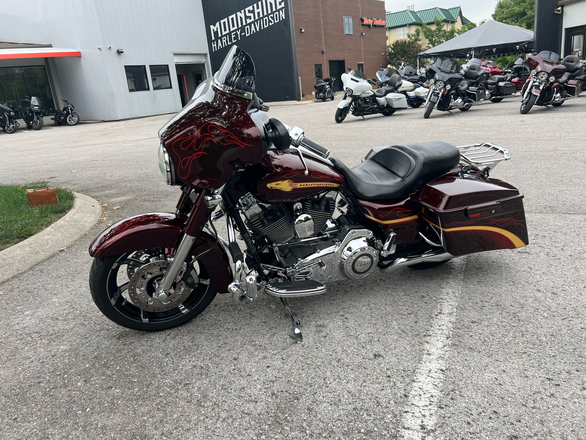 2010 Harley-Davidson CVO™ Street Glide® in Franklin, Tennessee - Photo 21