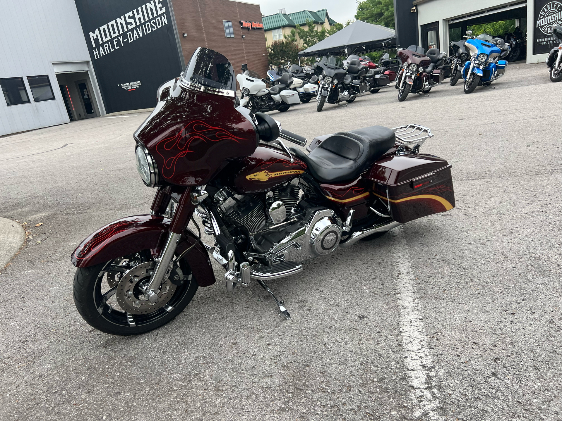 2010 Harley-Davidson CVO™ Street Glide® in Franklin, Tennessee - Photo 22