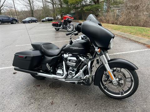 2017 Harley-Davidson Street Glide® Special in Franklin, Tennessee - Photo 7