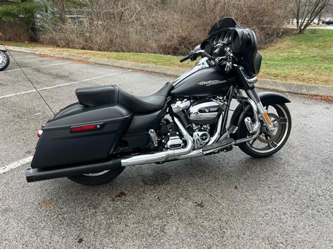 2017 Harley-Davidson Street Glide® Special in Franklin, Tennessee - Photo 9