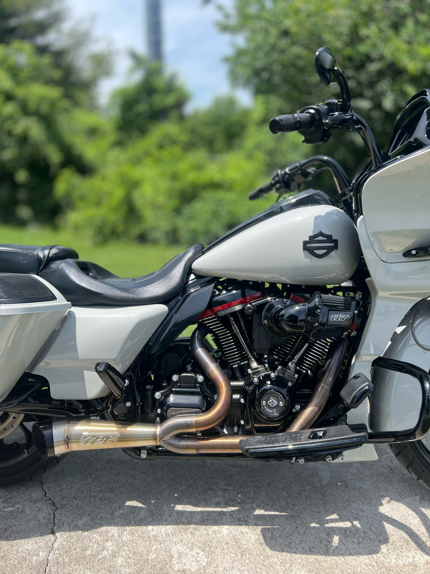 2020 Harley-Davidson CVO™ Road Glide® in Franklin, Tennessee - Photo 2