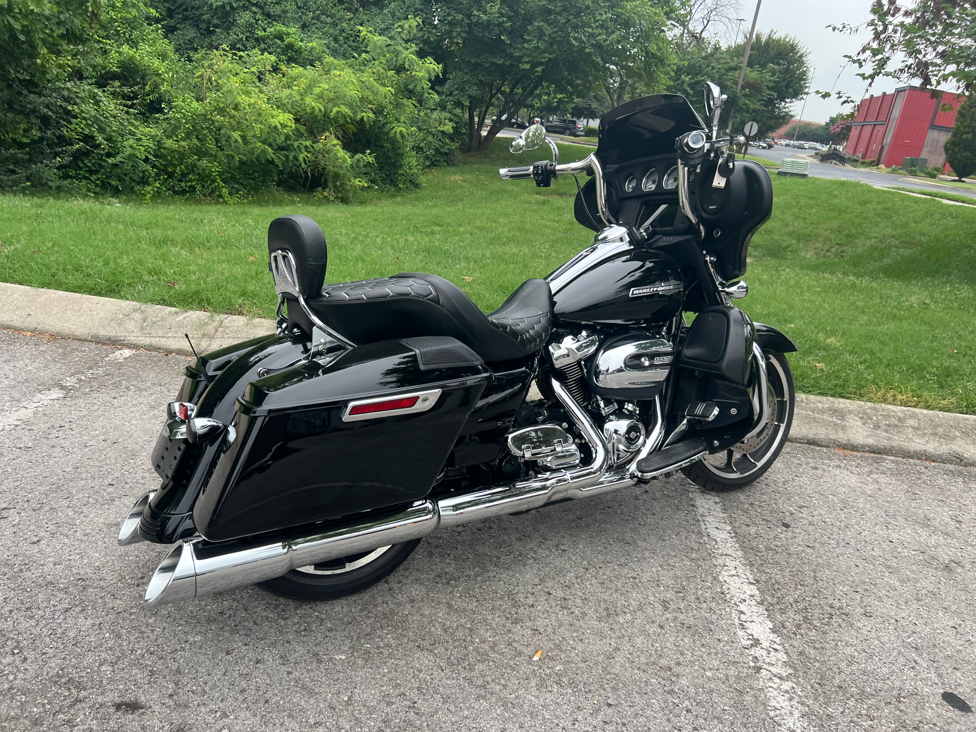 2021 Harley-Davidson Street Glide® in Franklin, Tennessee - Photo 11