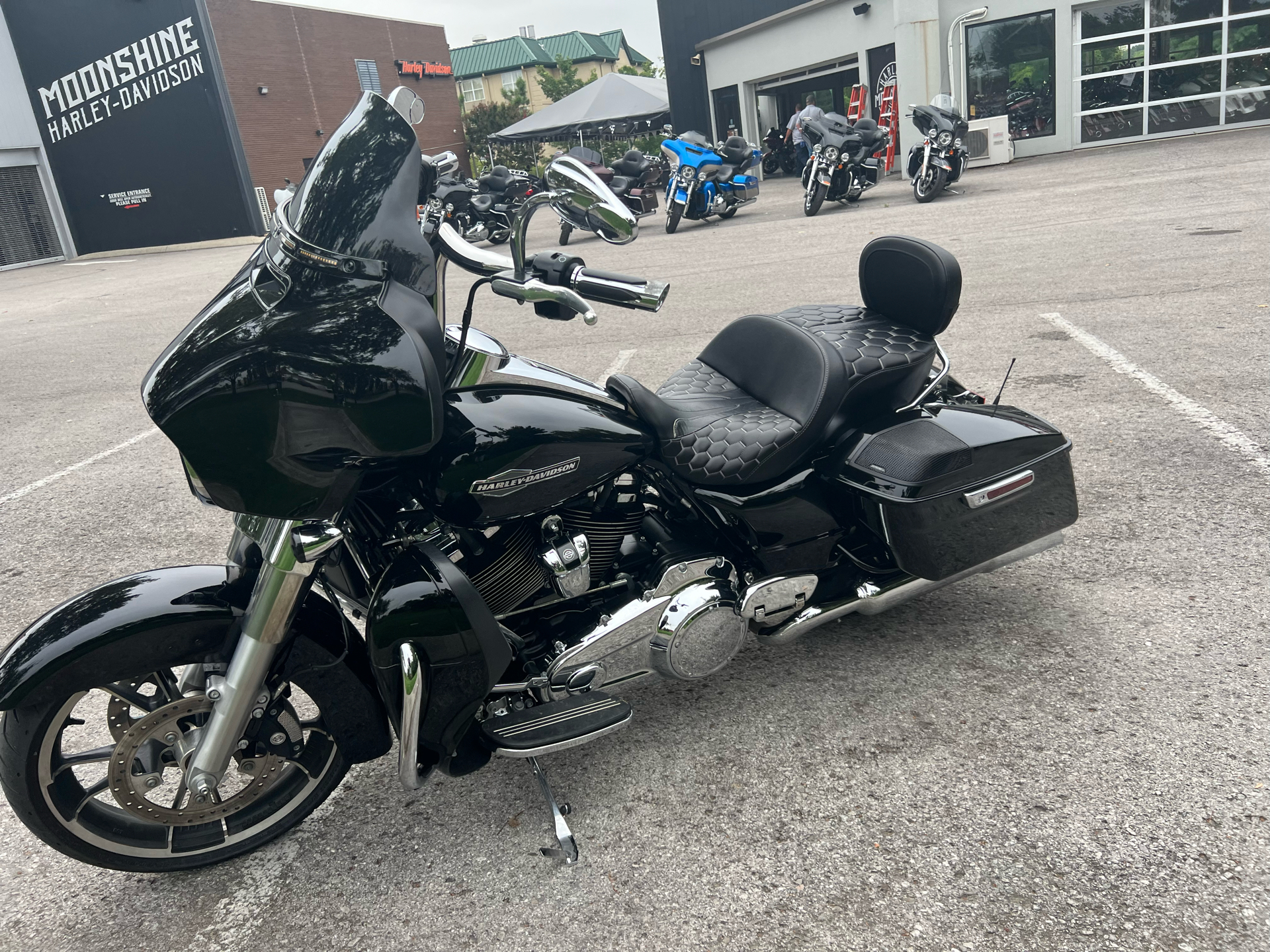 2021 Harley-Davidson Street Glide® in Franklin, Tennessee - Photo 29