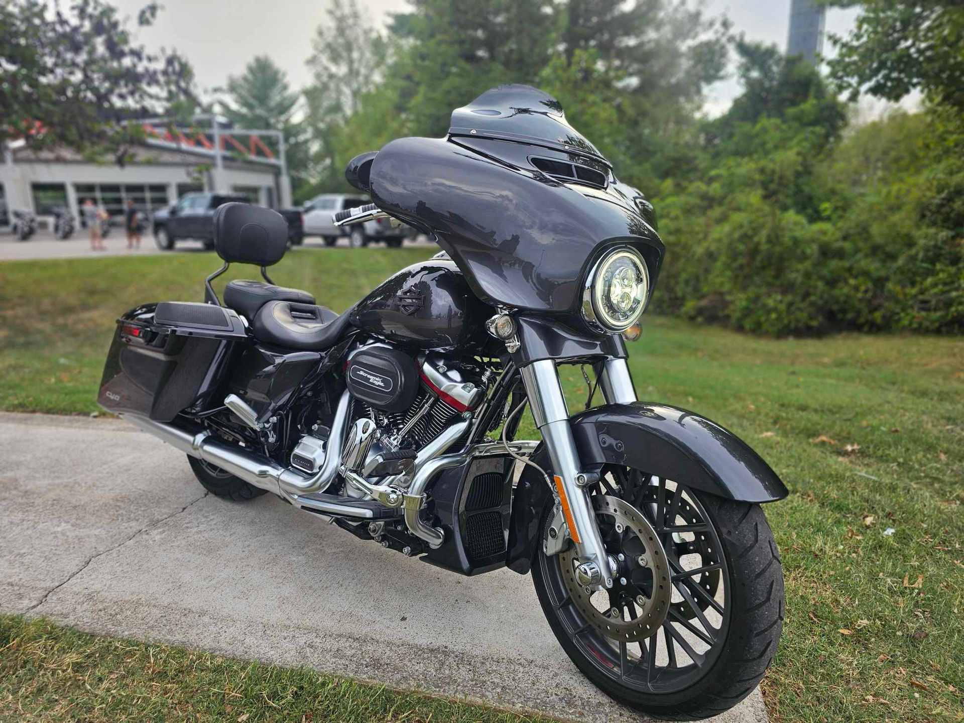 2020 Harley-Davidson CVO™ Street Glide® in Franklin, Tennessee - Photo 3