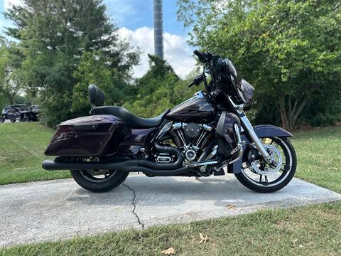 2017 Harley-Davidson Street Glide® Special in Franklin, Tennessee - Photo 1