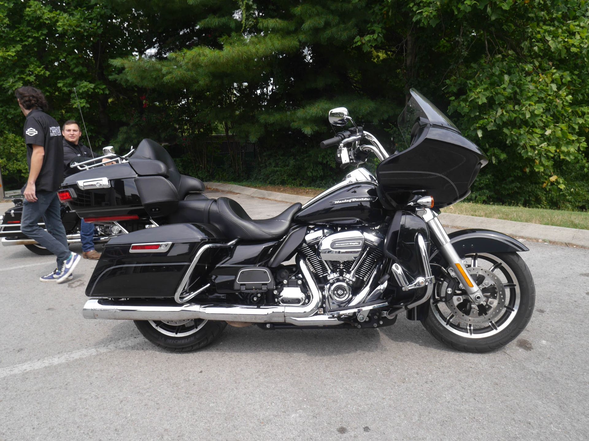 2017 Harley-Davidson Road Glide® Ultra in Franklin, Tennessee - Photo 1