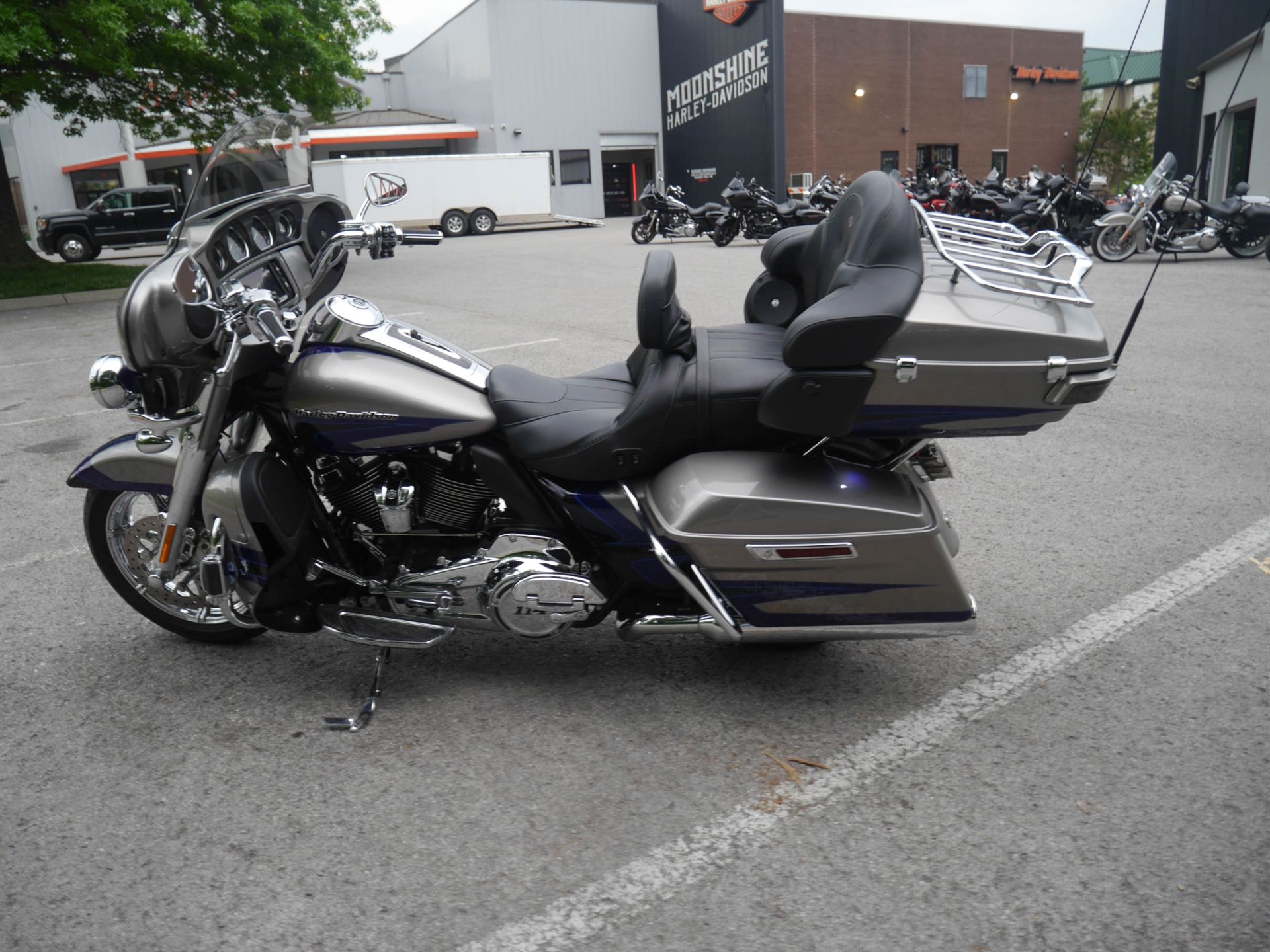2017 Harley-Davidson CVO™ Limited in Franklin, Tennessee - Photo 19