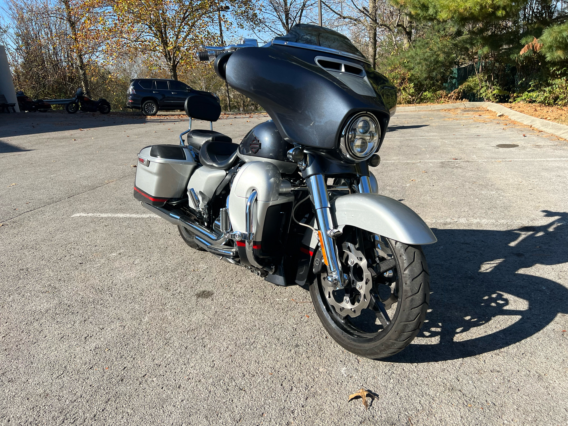 2019 Harley-Davidson CVO™ Street Glide® in Franklin, Tennessee - Photo 6