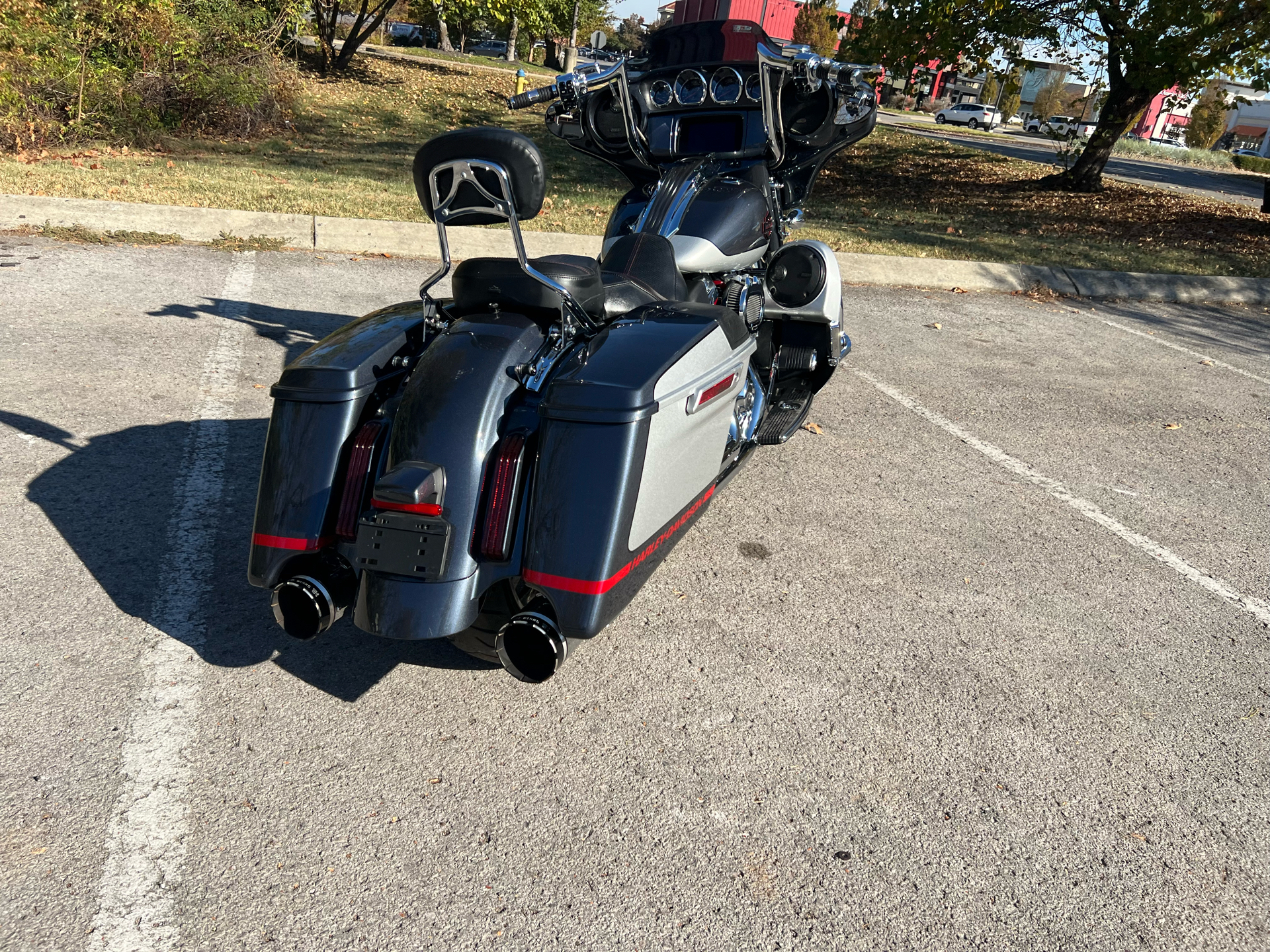 2019 Harley-Davidson CVO™ Street Glide® in Franklin, Tennessee - Photo 17
