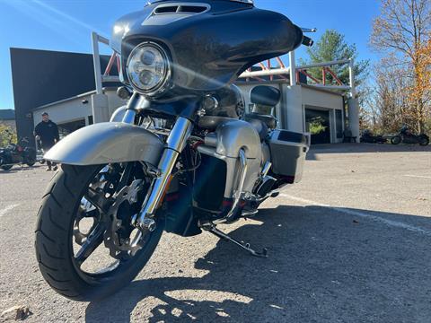 2019 Harley-Davidson CVO™ Street Glide® in Franklin, Tennessee - Photo 30