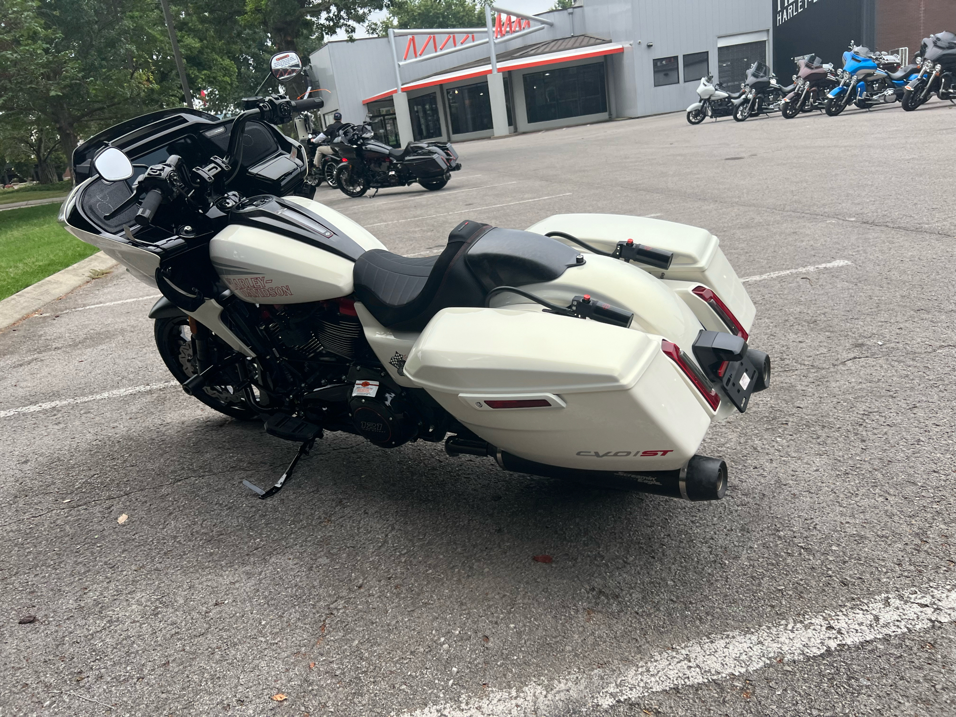 2024 Harley-Davidson CVO™ Road Glide® ST in Franklin, Tennessee - Photo 18