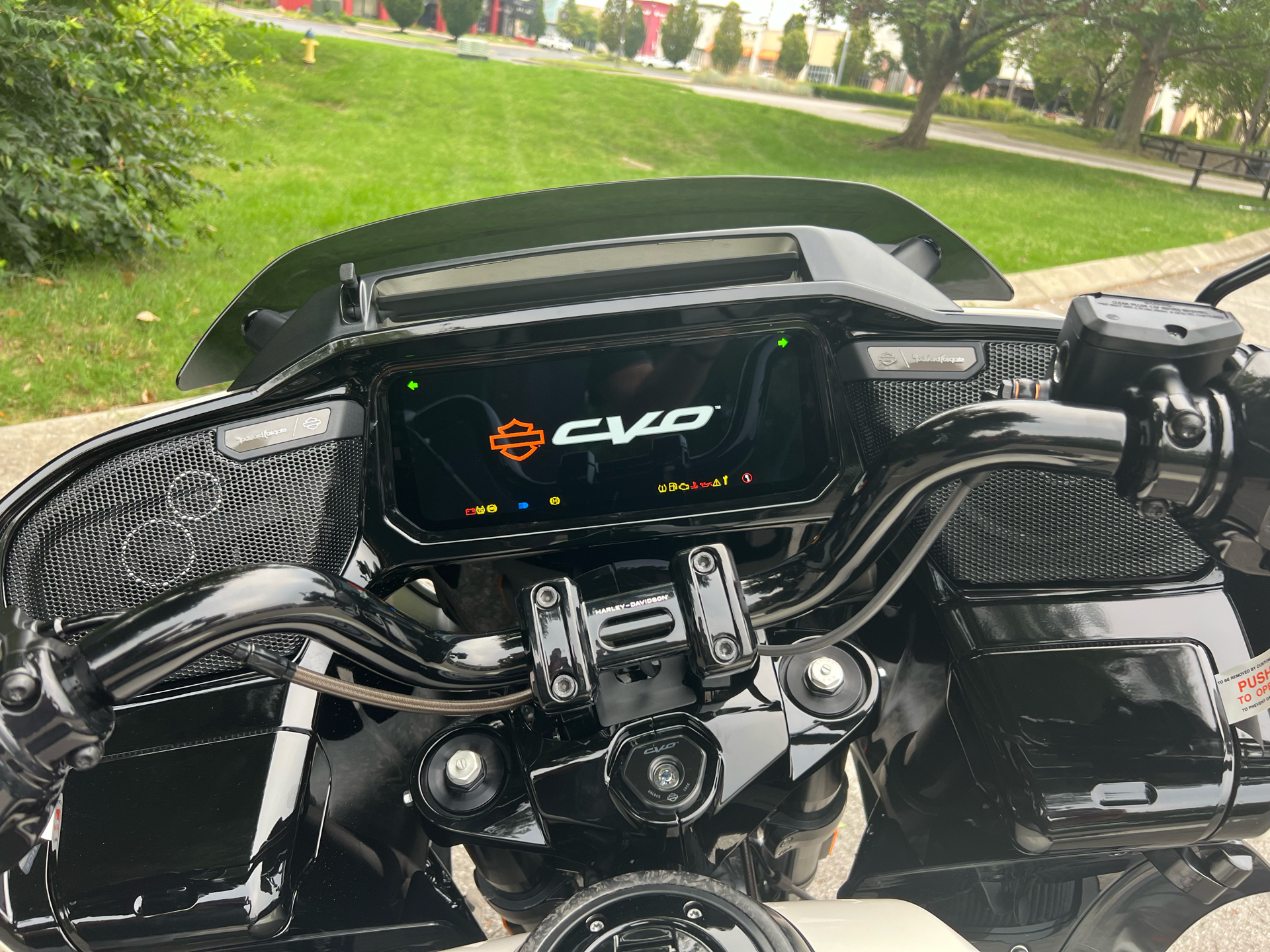 2024 Harley-Davidson CVO™ Road Glide® ST in Franklin, Tennessee - Photo 33