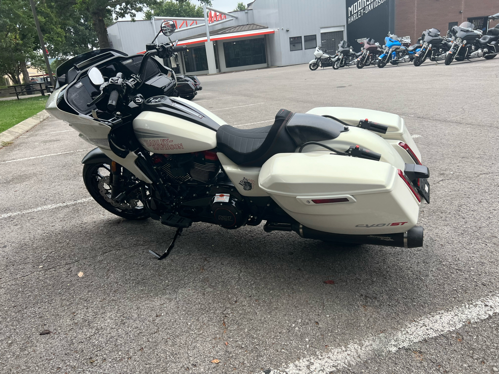 2024 Harley-Davidson CVO™ Road Glide® ST in Franklin, Tennessee - Photo 20