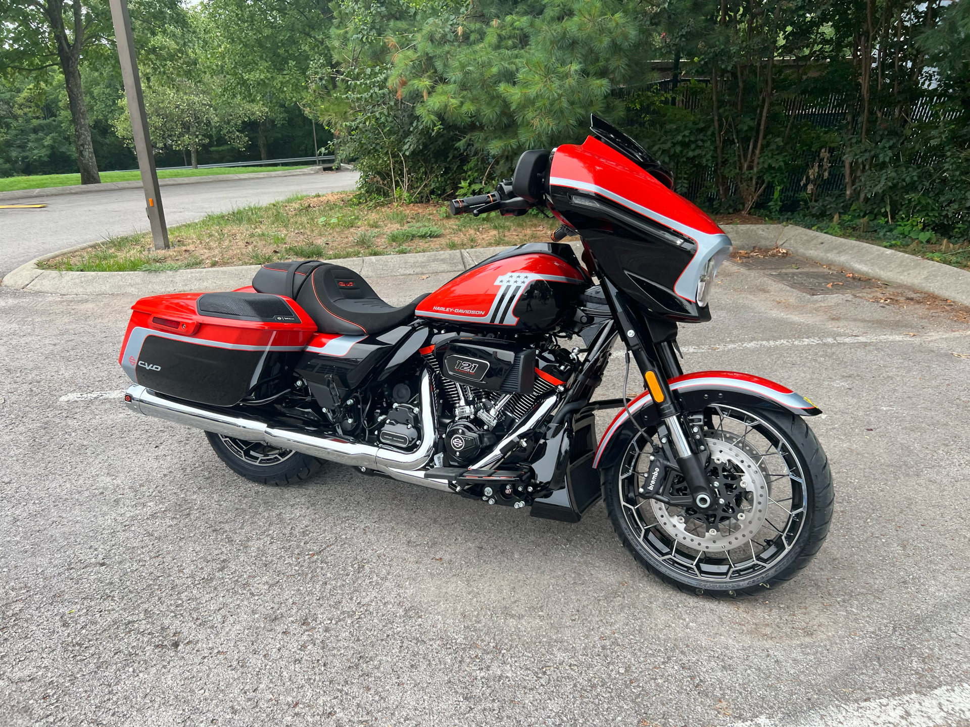 2024 Harley-Davidson CVO™ Street Glide® in Franklin, Tennessee - Photo 6