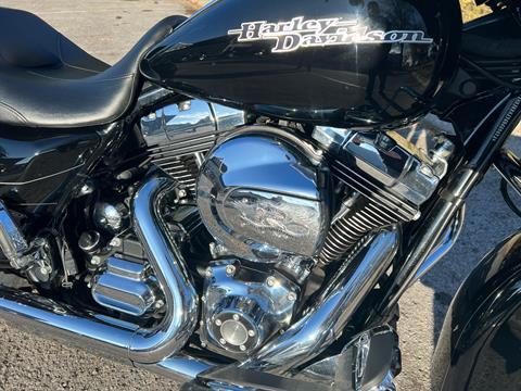 2016 Harley-Davidson Street Glide® Special in Franklin, Tennessee - Photo 2