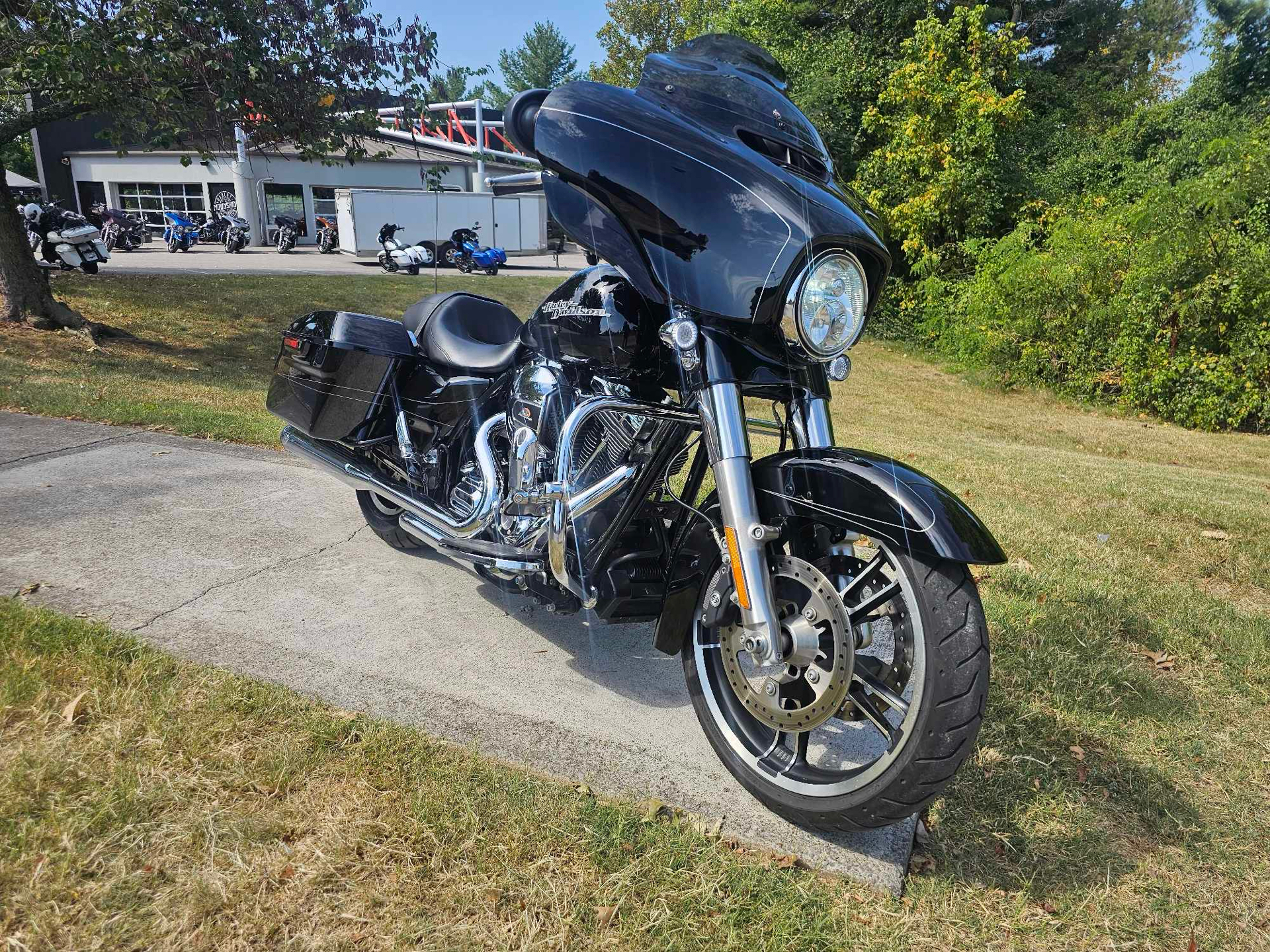 2016 Harley-Davidson Street Glide® Special in Franklin, Tennessee - Photo 3