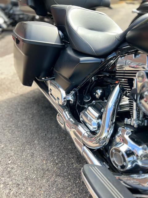 2016 Harley-Davidson Road Glide® in Franklin, Tennessee - Photo 5