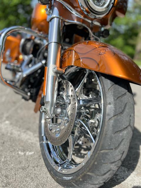 2014 Harley-Davidson Street Glide® in Franklin, Tennessee - Photo 9