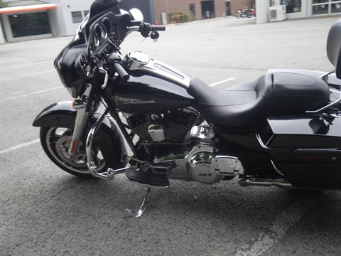 2013 Harley-Davidson Street Glide® in Franklin, Tennessee - Photo 24