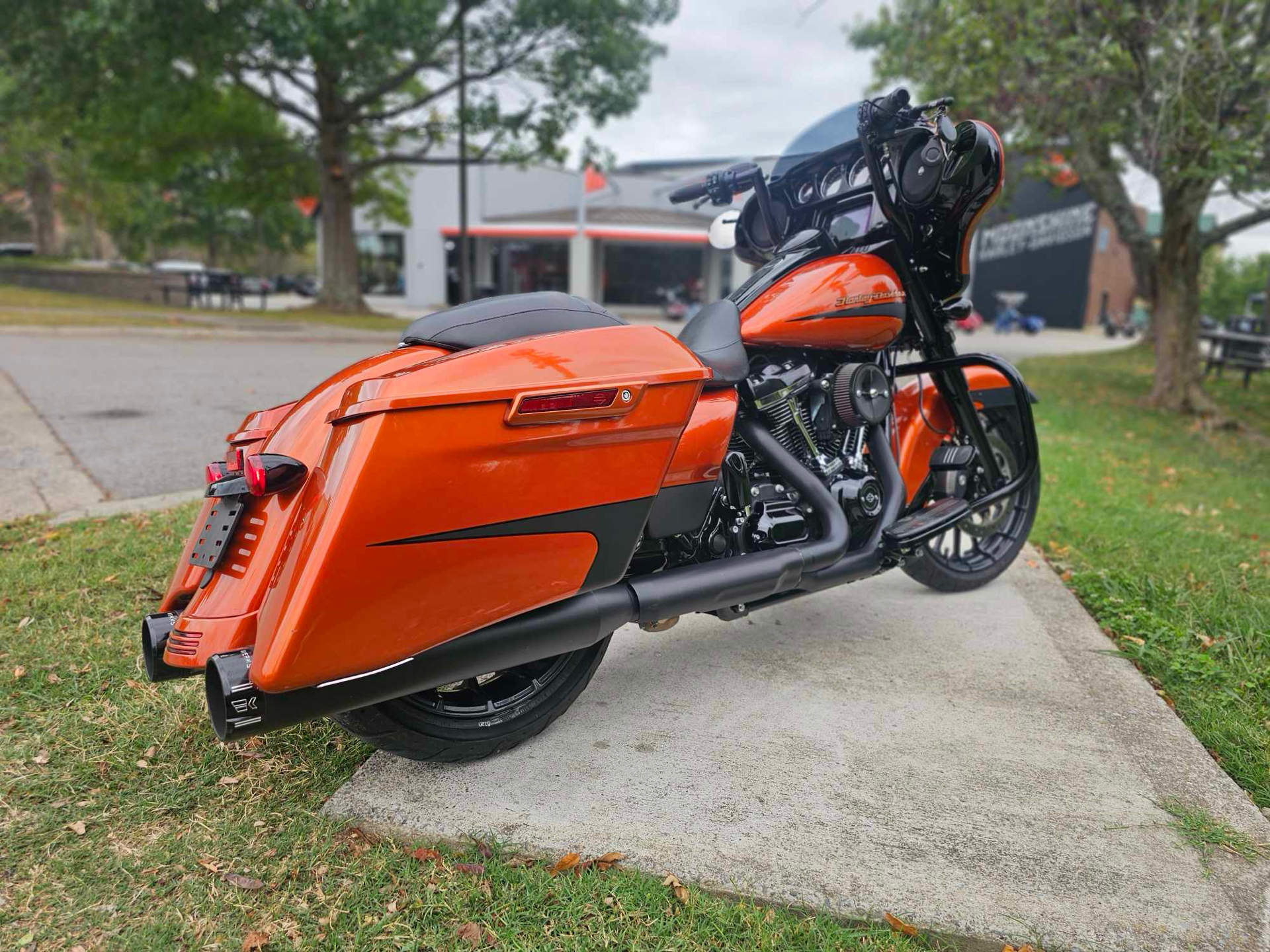 2019 Harley-Davidson Street Glide® Special in Franklin, Tennessee - Photo 14