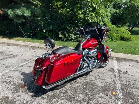 2018 Harley-Davidson Street Glide® in Franklin, Tennessee - Photo 10