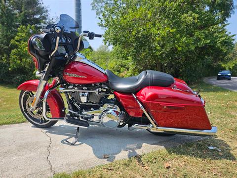 2019 Harley-Davidson Street Glide® in Franklin, Tennessee - Photo 5