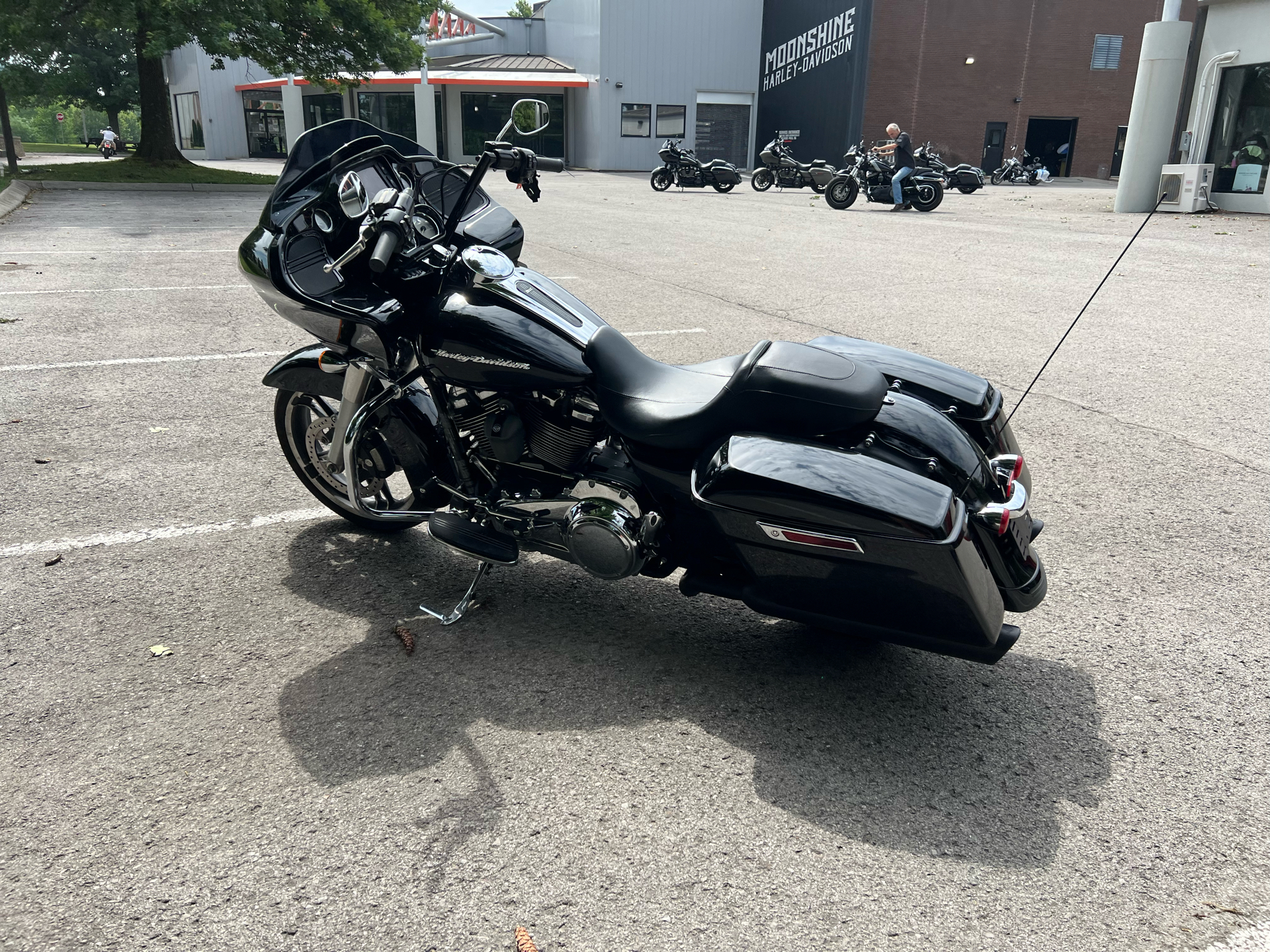 2017 Harley-Davidson Road Glide® Special in Franklin, Tennessee - Photo 16