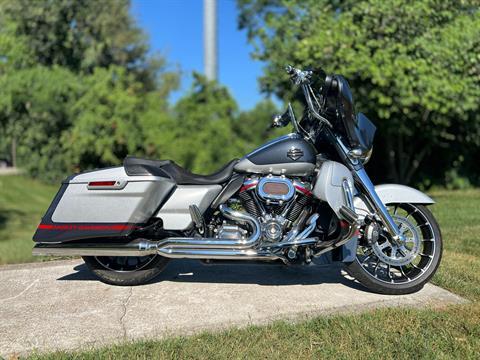 2019 Harley-Davidson CVO™ Street Glide® in Franklin, Tennessee